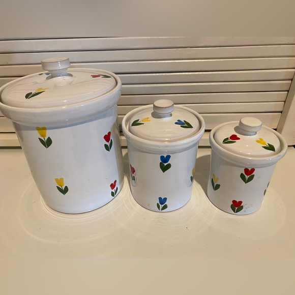Vintage Tulip Canisters Set Of 3 With Lids Made in Italy Pottery Glazed - Picture 2 of 10